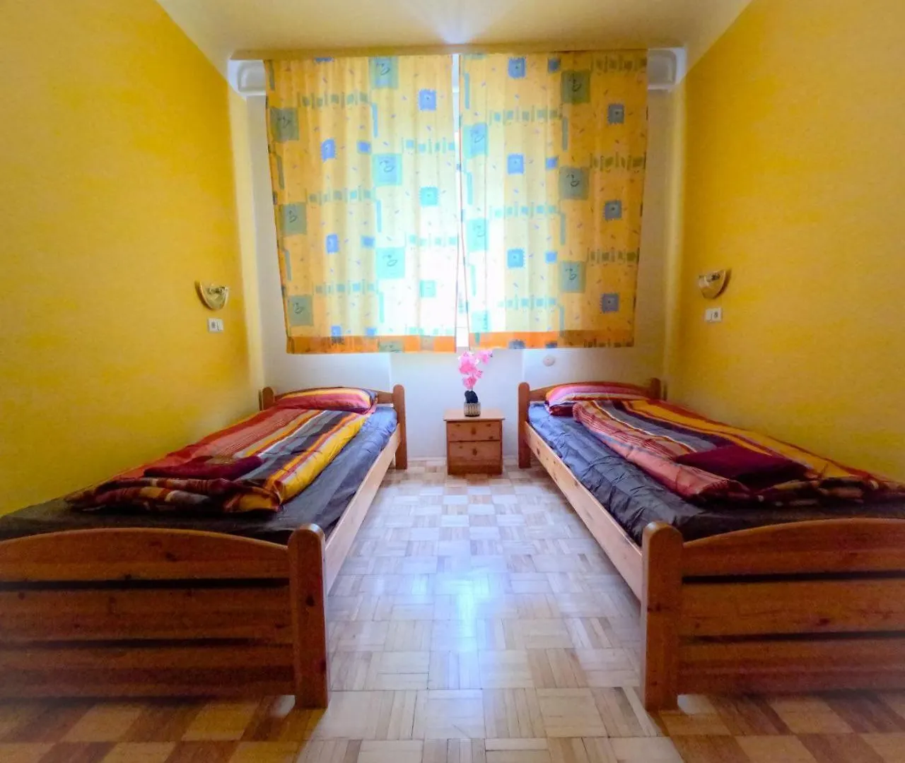 Double Room In Hutteldorfer Strasse Area Vienna Austria